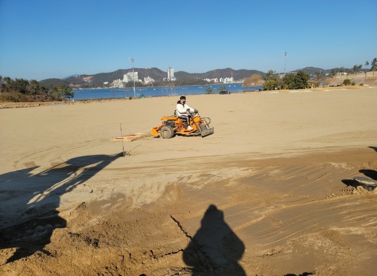 4. 모래 반입 및 포설5