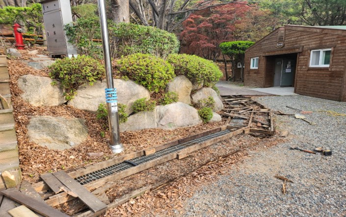 보행데크 작업중