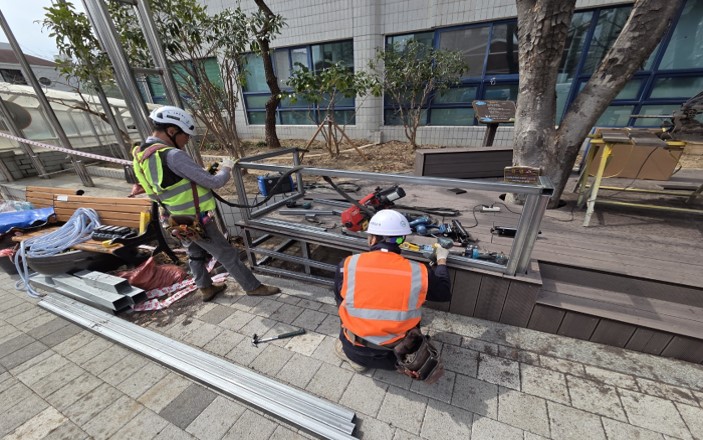 데크쉼터 조성 중3