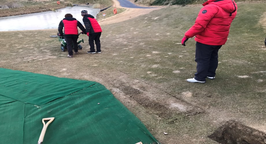 3홀, 그린좌 벙커